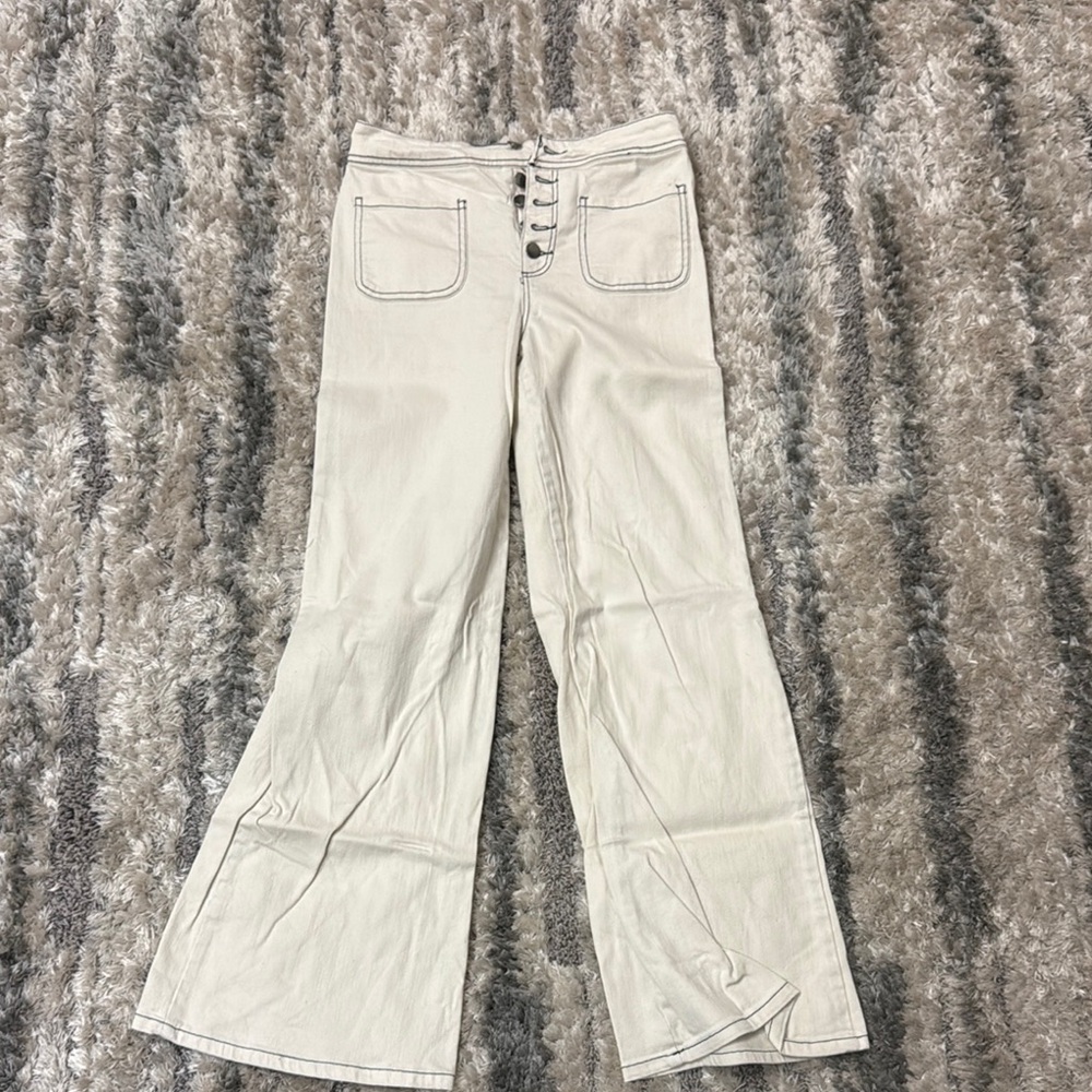 Stylish Women's Beige Jeans